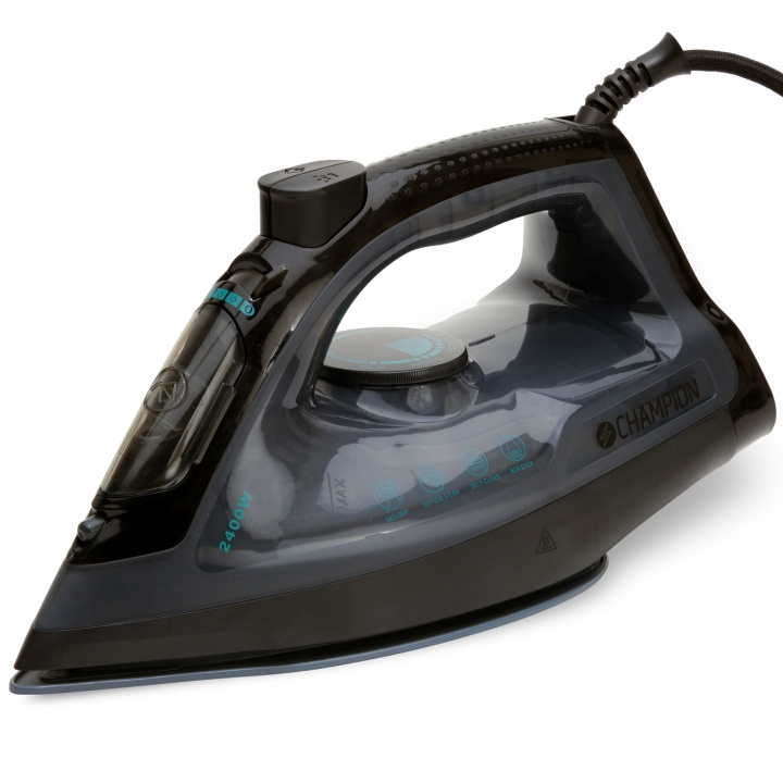 Champion Steam Iron Ceramic 2400W SJ500 Svart i gruppen HJEM, HUS OG HAGE / Omsorg for klær (Finns inte riktigt något norskt ord för detta...) / Strykejern hos TP E-commerce Nordic AB (C65334)