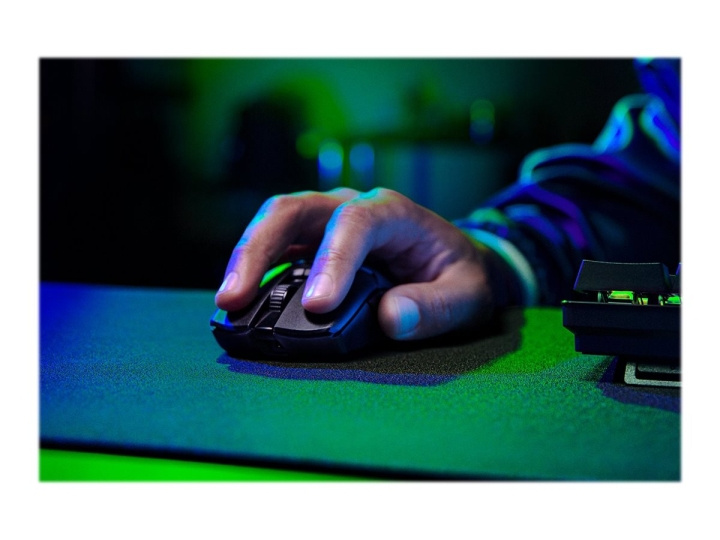 Razer Viper V2 Pro optisk trådløs mus med kabel, svart i gruppen Datautstyr / GAMING / Mus hos TP E-commerce Nordic AB (C66477)