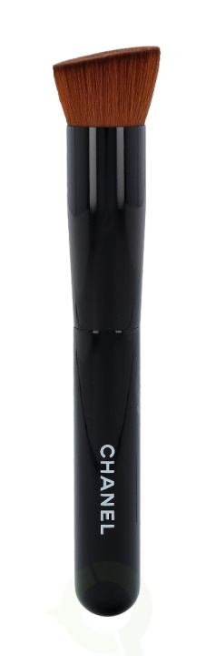 Chanel Les Pinceaux 2-i-1 Foundation Brush 1 stk. nr. 101 i gruppen HELSE OG SKJØNNHET / Makeup / Verktøy og sminkesett / Børster og pensler hos TP E-commerce Nordic AB (C66907)