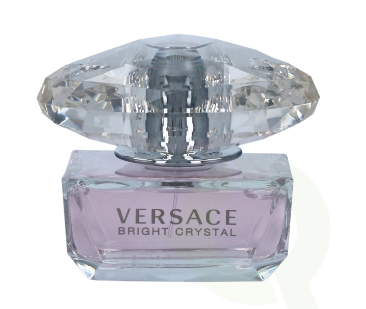 Versace Bright Crystal Natural Deo Spray 50 ml i gruppen HELSE OG SKJØNNHET / Duft og parfyme / Deodorant / Deo for henne hos TP E-commerce Nordic AB (C72095)