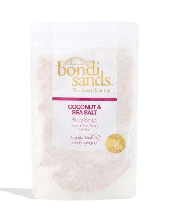 Bondi Sands Tropical Rum Coconut & Sea Salt Body Scrub 250 g i gruppen HELSE OG SKJØNNHET / Hudpleie / Ansikt / Skrubb/peeling hos TP E-commerce Nordic AB (C83622)