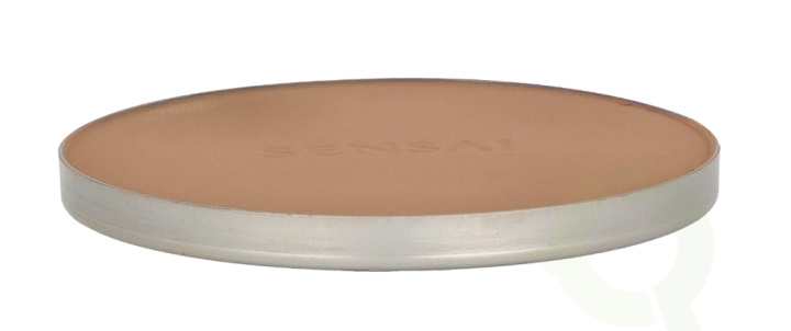 Sensai Total Finish Foundation SPF10 - Refill 11 g #103 Warm Beige i gruppen HELSE OG SKJØNNHET / Makeup / Makeup ansikt / Foundation hos TP E-commerce Nordic AB (C99681)
