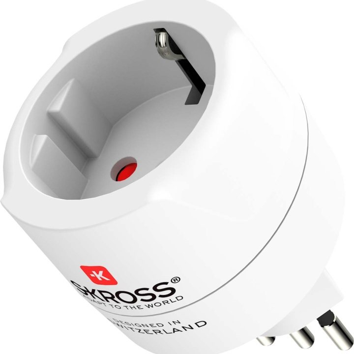 SKROSS Travel adapter Europe to Switzerland + Italy + Brazil - For 2- and 3-pole devices (grounding or Euro-plug) i gruppen HJEM, HUS OG HAGE / El og belysning / Reiseadaptere hos TP E-commerce Nordic AB (D05461)