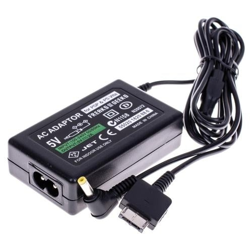 Trade Invaders AC-adapter for PS Vita og PSP i gruppen Elektronikk / TV-spill & tilbehør / Sony PlayStation Vita hos TP E-commerce Nordic AB (D07494)