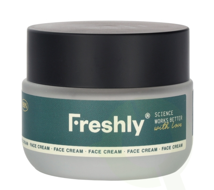 Freshly Cosmetics Omega Rich Well-Ageing Cream 50 ml i gruppen HELSE OG SKJØNNHET / Hudpleie / Ansikt / Dagkrem hos TP E-commerce Nordic AB (D13032)