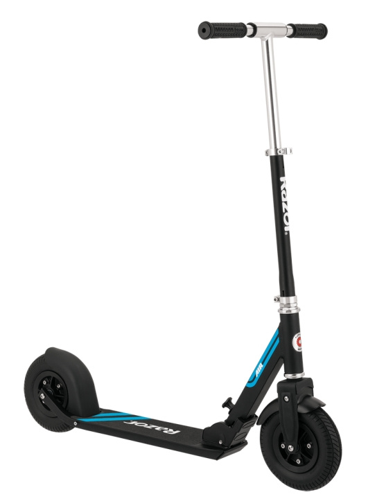 Razor A5 Air Scooter - Svart (13073005) i gruppen LEKER, BARN OG BABY / Uteleker / Sykler & sparkesykler hos TP E-commerce Nordic AB (D14871)