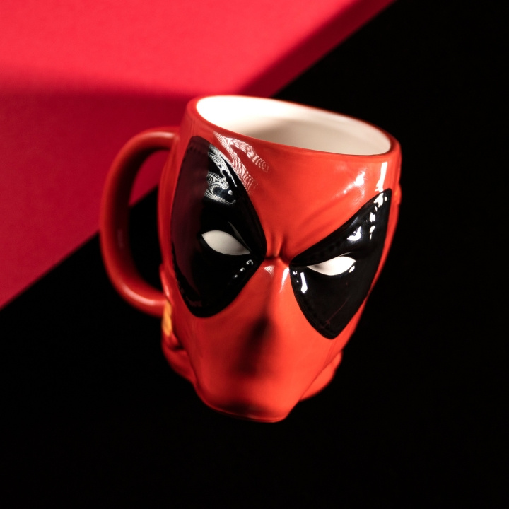 Paladone Deadpool-formet krus i gruppen SPORT, FRITID & HOBBY / Morsomme produkter / Kopper hos TP E-commerce Nordic AB (D15409)