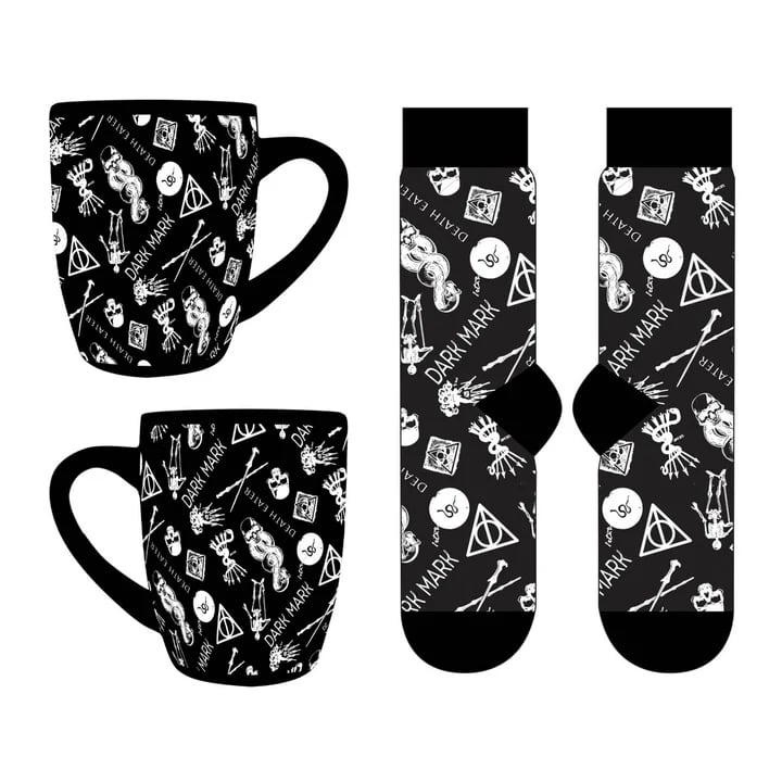 Pyramid International HARRY POTTER WOMEN\'S SET OF MUG AND SOCKS i gruppen SPORT, FRITID & HOBBY / Morsomme produkter / Samlerobjekter hos TP E-commerce Nordic AB (D15484)