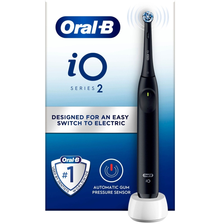 Oral B Elektrisk tannbørste iO Simply Easy Clean Night Black i gruppen HELSE OG SKJØNNHET / Munnpleie / Elektriske tannbørster hos TP E-commerce Nordic AB (D16511)