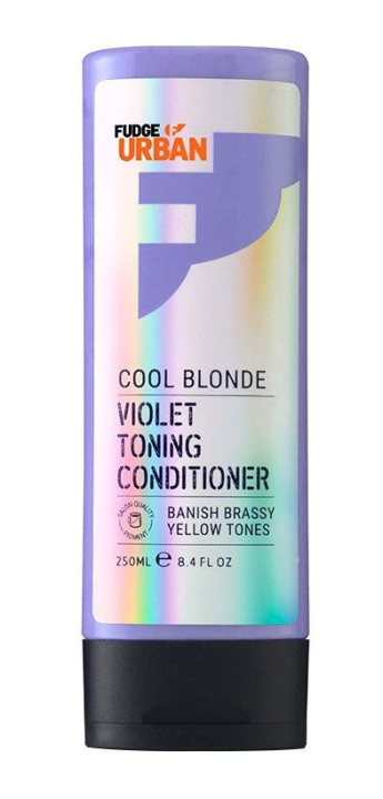 Fudge Professional Fudge - Urban Cool Blonde Conditioner 250 ml i gruppen HELSE OG SKJØNNHET / Hår & styling / Hårpleie / Balsam hos TP E-commerce Nordic AB (D16842)