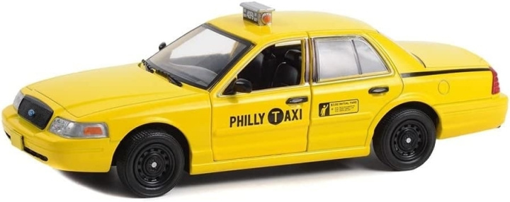 Greenlight Collectibles 1/24 Creed (2015) - 1999 Ford Crown Victoria Philly Taxi i gruppen SPORT, FRITID & HOBBY / Hobby / Plastmodeller / Biler hos TP E-commerce Nordic AB (D18866)