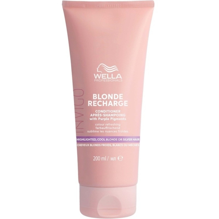 Wella Professionals Invigo Blonde Recharge Cool Blonde Conditioner 200ml i gruppen HELSE OG SKJØNNHET / Hår & styling / Hårpleie / Balsam hos TP E-commerce Nordic AB (D19784)