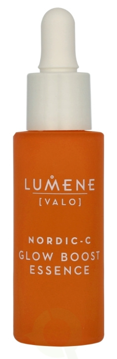Lumene Nordic C Glow Boost Essence 30 ml i gruppen HELSE OG SKJØNNHET / Hudpleie / Ansikt / Hudserum hos TP E-commerce Nordic AB (D19862)