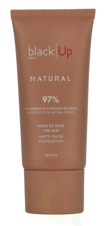 Black Up Mat Finish Foundation 30 ml #06 i gruppen HELSE OG SKJØNNHET / Makeup / Makeup ansikt / Foundation hos TP E-commerce Nordic AB (D21191)