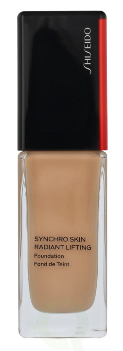 Shiseido Synchro Skin Radiant Lifting Foundation SPF30 30 ml #240 Quartz i gruppen HELSE OG SKJØNNHET / Makeup / Makeup ansikt / Foundation hos TP E-commerce Nordic AB (D21297)