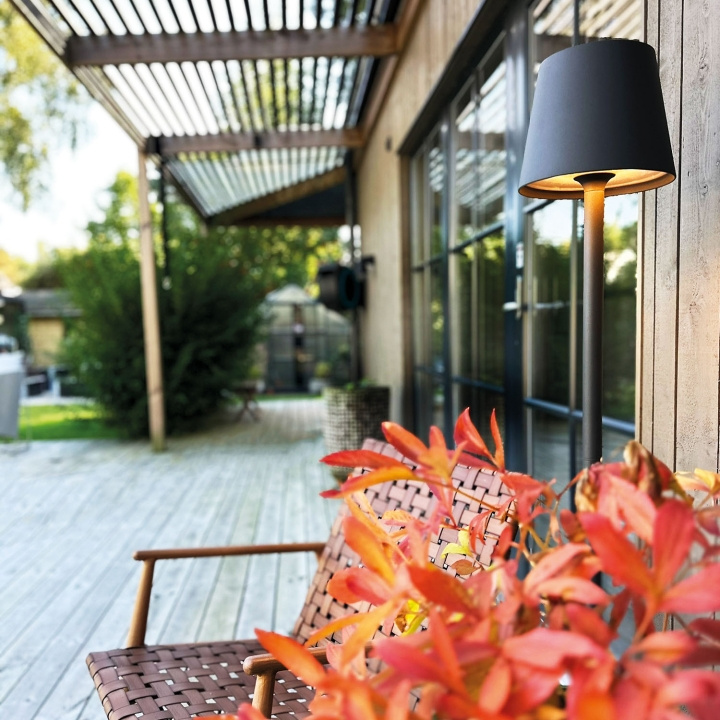LightsOn Sofy Golvlampa Dimbar 8W 870lm Grå i gruppen HJEM, HUS OG HAGE / El og belysning / Utendørsbelysning hos TP E-commerce Nordic AB (D21646)