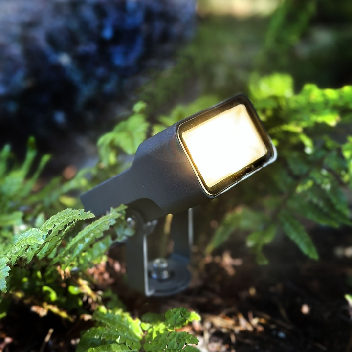 LightsOn Stella Markspot bredstrålande 115° 6W 560lm Grå i gruppen HJEM, HUS OG HAGE / El og belysning / Utendørsbelysning hos TP E-commerce Nordic AB (D21650)