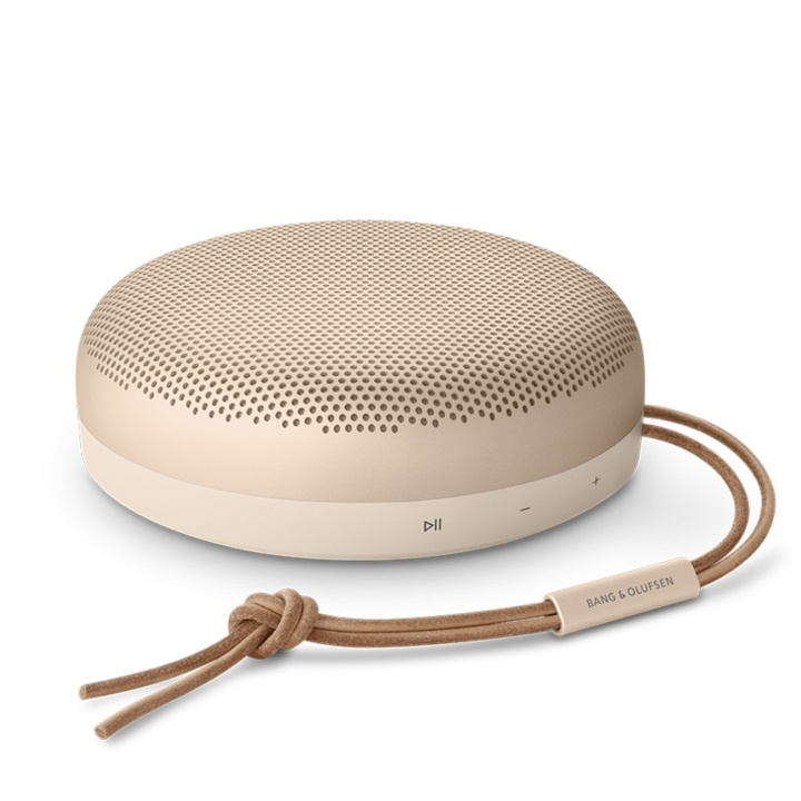 B&O Play Bang & Olufsen BeoSound A1 - 2. generasjon - Gull i gruppen Elektronikk / Lyd & Bilde / Høyttalere & tilbehør / Bluetooth-høyttalere hos TP E-commerce Nordic AB (D21936)