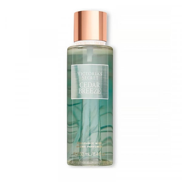 Victoria\'s Secret Cedar Breeze Body Mist 250 ml i gruppen HELSE OG SKJØNNHET / Hudpleie / Kroppspleie / Bodymist hos TP E-commerce Nordic AB (D22312)