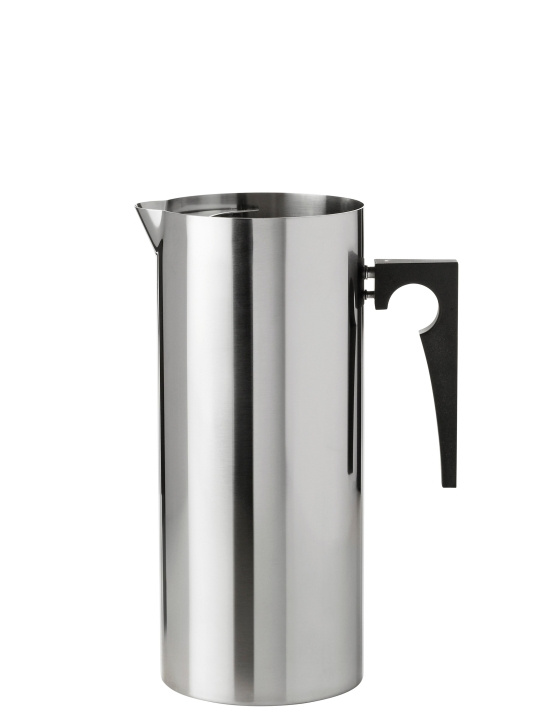 Stelton Arne Jacobsen Cylinda Serving Jug 2 L (Steel) i gruppen HJEM, HUS OG HAGE / Kjøkkenutstyr / Annet kjøkkenutstyr hos TP E-commerce Nordic AB (D22506)