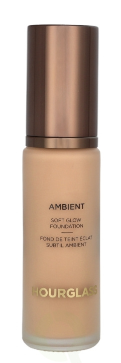 Hourglass Ambient Soft Glow Foundation 30 ml #4,5 i gruppen HELSE OG SKJØNNHET / Makeup / Makeup ansikt / Foundation hos TP E-commerce Nordic AB (D25301)