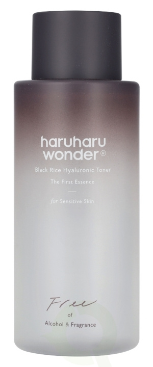 Haruharu Wonder Black Rice Hyaluronic Toner 150 ml For Sensitive Skin i gruppen HELSE OG SKJØNNHET / Hudpleie / Ansikt / Ansiktsvann & Facemist hos TP E-commerce Nordic AB (D25500)