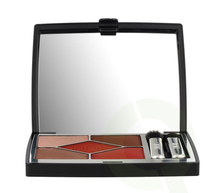 Dior 5 Couleurs Couture Eyeshadow Palette 7 g #673 Red Tartan i gruppen HELSE OG SKJØNNHET / Makeup / Øyne og øyebryn / Øyeskygger hos TP E-commerce Nordic AB (D26121)