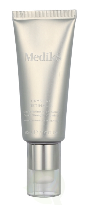 Medik8 Crystal Retinal 6 Night Serum 30 ml i gruppen HELSE OG SKJØNNHET / Hudpleie / Ansikt / Nattkrem hos TP E-commerce Nordic AB (D28254)