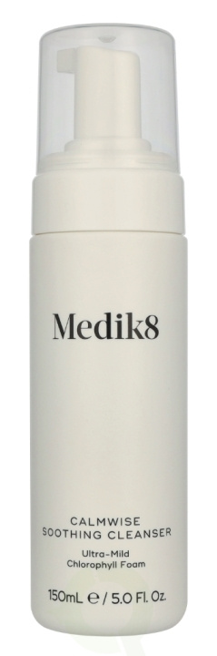 Medik8 Calmwise Soothing Cleanser 150 ml i gruppen HELSE OG SKJØNNHET / Hudpleie / Ansikt / Rengjøring hos TP E-commerce Nordic AB (D28261)