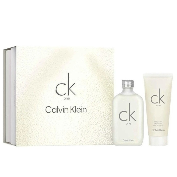 Calvin Klein Giftset Calvin Klein CK One Edt 100ml + Shower Gel 100ml i gruppen HELSE OG SKJØNNHET / Duft og parfyme / Parfyme / Parfymebokser hos TP E-commerce Nordic AB (D30617)