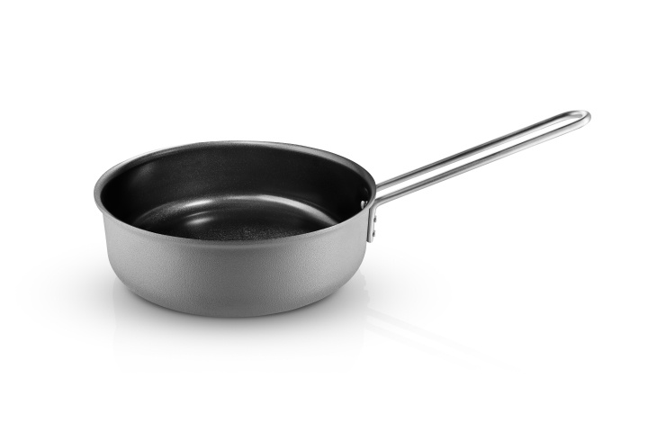 Eva Trio Grey Line Sauté-panne - Grå - 24 cm i gruppen HJEM, HUS OG HAGE / Kjøkkenutstyr / Gryter og kjeler hos TP E-commerce Nordic AB (D31072)