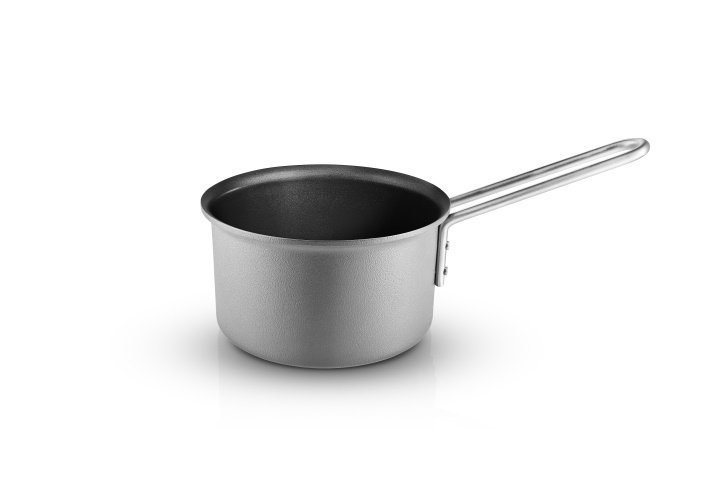 Eva Trio Grey Line kasserolle - Grå - 1,8 L - 16 cm i gruppen HJEM, HUS OG HAGE / Kjøkkenutstyr / Gryter og kjeler hos TP E-commerce Nordic AB (D31073)