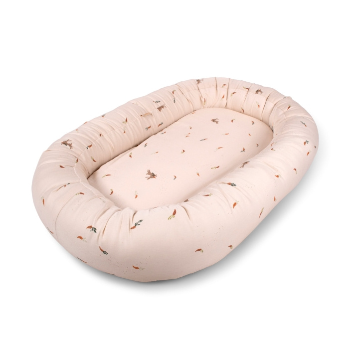 Filibabba Baby Nest 2. generasjon - Gulrottyv - 0-6 m i gruppen LEKER, BARN OG BABY / Barnerom / Barnesenger hos TP E-commerce Nordic AB (D31417)