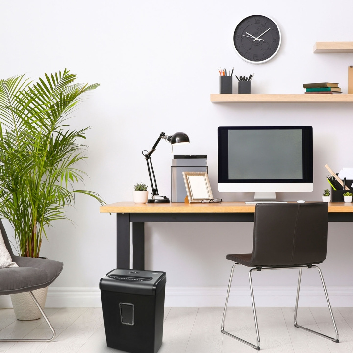 Hama Dokumentförstörare Premium M8 i gruppen HJEM, HUS OG HAGE / Kontorsmaterialer / Annet hos TP E-commerce Nordic AB (D31814)