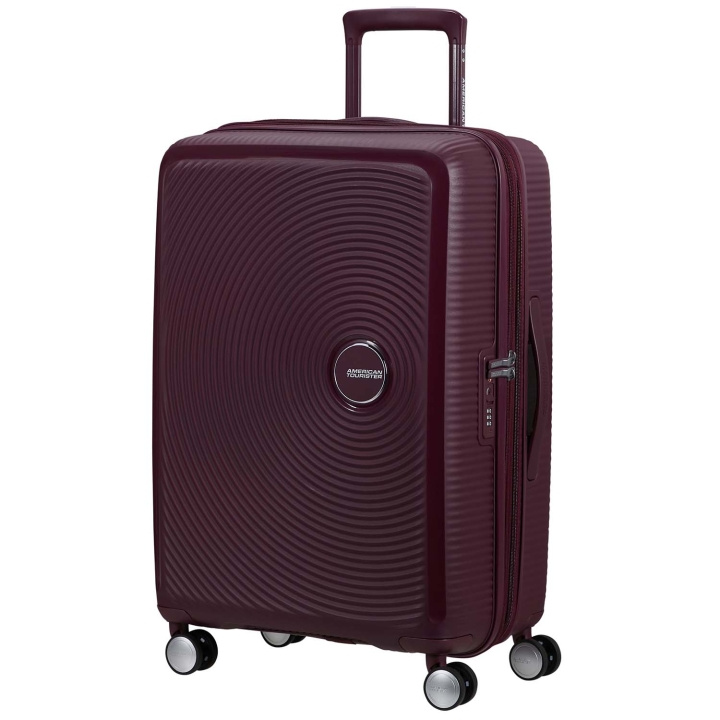 American Tourister Resväska Soundbox 67 Medium Wild Cherry i gruppen SPORT, FRITID & HOBBY / Reise / Kofferter hos TP E-commerce Nordic AB (D34315)