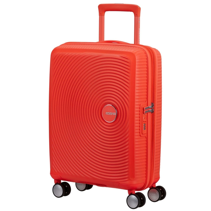 American Tourister Kabinväska Soundbox 55 Neon Orange i gruppen SPORT, FRITID & HOBBY / Reise / Kofferter hos TP E-commerce Nordic AB (D34317)