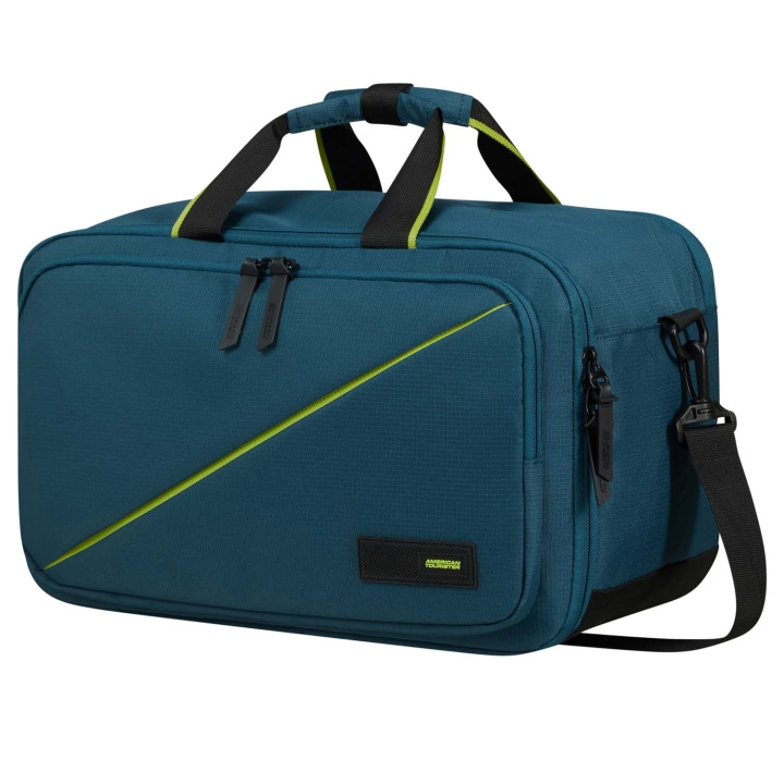 American Tourister Väska Boarding 3-Way Take2Cabin Harbor Blue i gruppen SPORT, FRITID & HOBBY / Reise / Kofferter hos TP E-commerce Nordic AB (D34330)