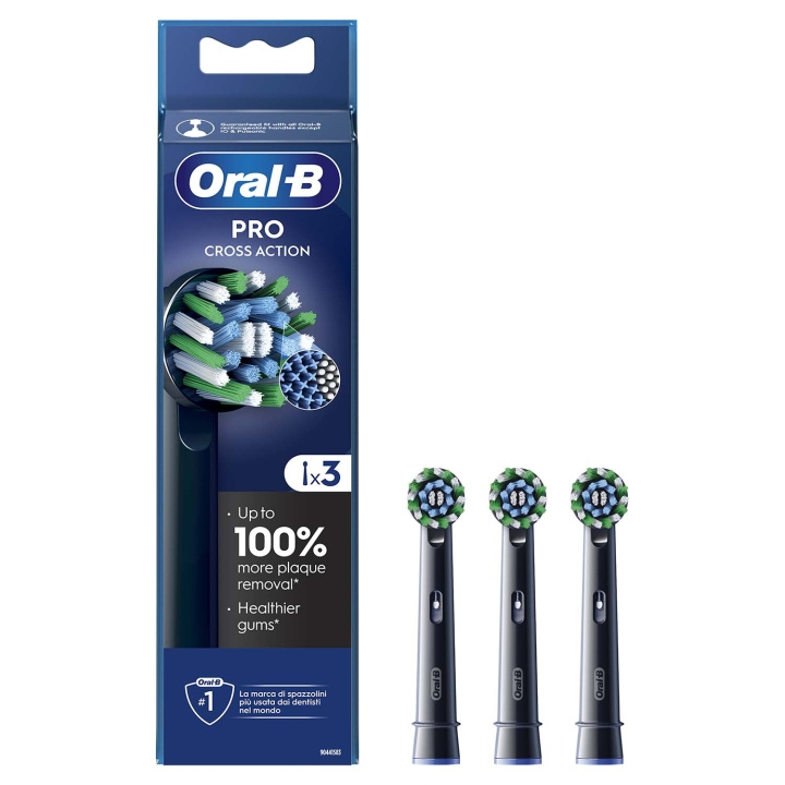 Oral B Borsthuvud Cross Action Black 3st i gruppen HELSE OG SKJØNNHET / Munnpleie / Elektriske tannbørster tilbehør hos TP E-commerce Nordic AB (D34342)