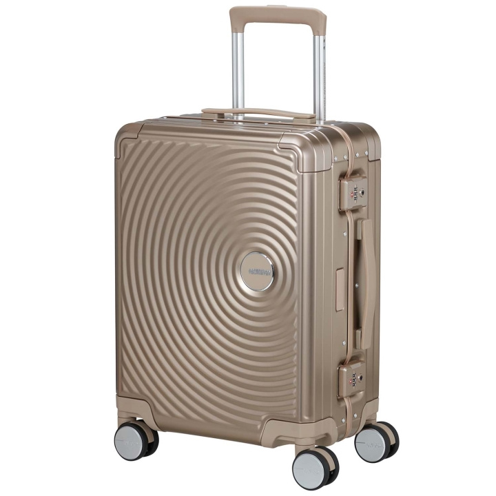 American Tourister Kabinväska Soundbox Aluminium 55 Bronze i gruppen SPORT, FRITID & HOBBY / Reise / Kofferter hos TP E-commerce Nordic AB (D34371)