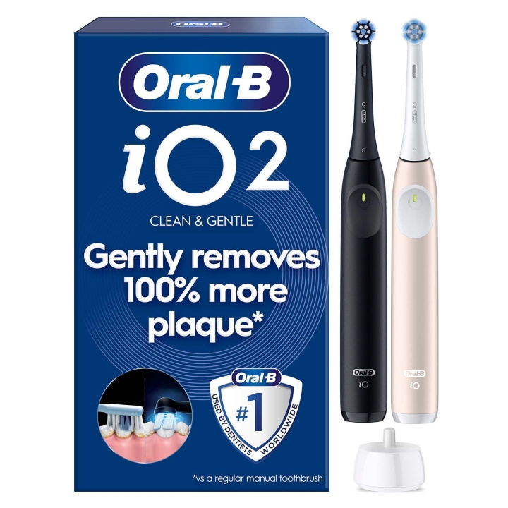 Oral B Eltandborste iO2 Night Black/Calm Pink Duo,1 Travel Ca i gruppen HELSE OG SKJØNNHET / Munnpleie / Elektriske tannbørster hos TP E-commerce Nordic AB (D35626)