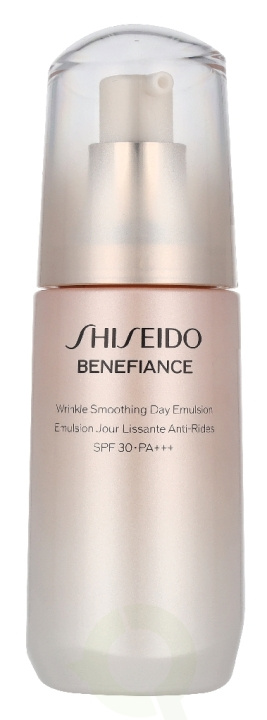 Shiseido Benefiance Wrinkle Smoothing Day Emulsion SPF20 75 ml i gruppen HELSE OG SKJØNNHET / Hudpleie / Soling / Solkrem hos TP E-commerce Nordic AB (D42934)