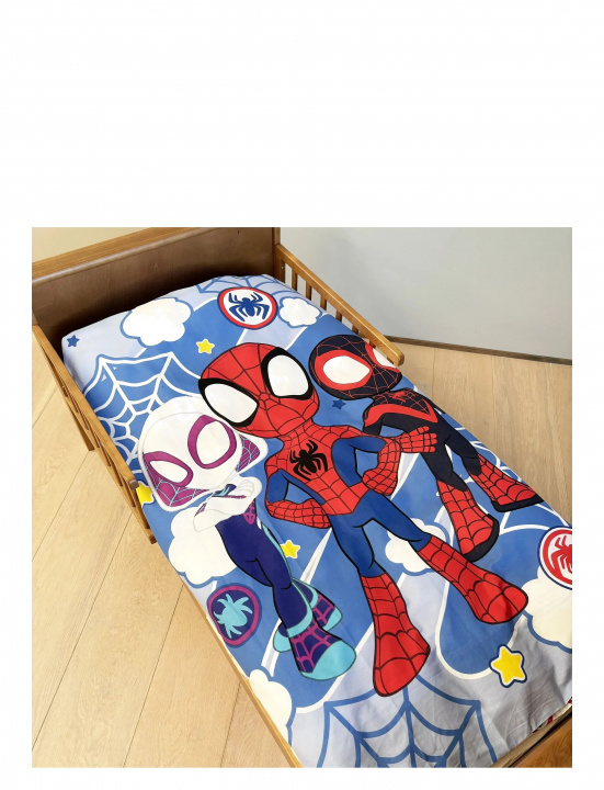 BrandMac Sengetøy – voksenstørrelse 140 x 200 cm – Spidey (1001016) i gruppen HJEM, HUS OG HAGE / Innredning / Sengetøy hos TP E-commerce Nordic AB (D43638)