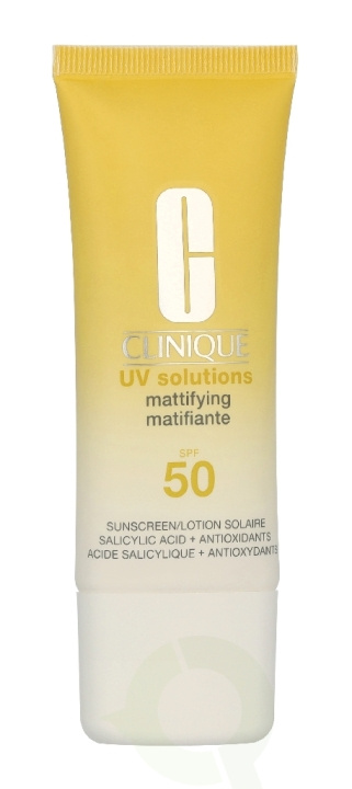 Clinique UV Solutions Mattifying Sunscreen SPF50 40 ml i gruppen HELSE OG SKJØNNHET / Hudpleie / Soling / Solkrem hos TP E-commerce Nordic AB (D43779)