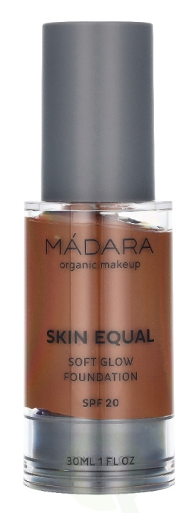Madara Skin Equal Soft Glow Foundation SPF15 30 ml #90 Chestnut i gruppen HELSE OG SKJØNNHET / Makeup / Makeup ansikt / Foundation hos TP E-commerce Nordic AB (D45079)