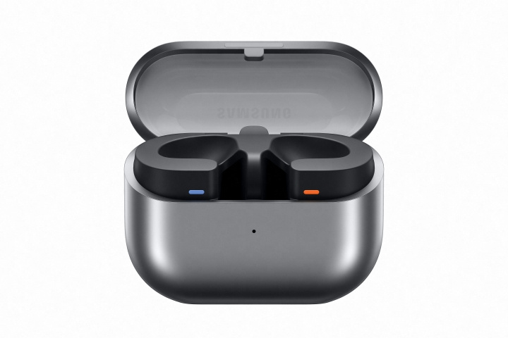Samsung In ear hörlurar Galaxy Buds3 SM-R530 - Silver Samsung i gruppen Elektronikk / Lyd & Bilde / Hodetelefoner & Tilbehør / Hodetelefoner hos TP E-commerce Nordic AB (D45202)