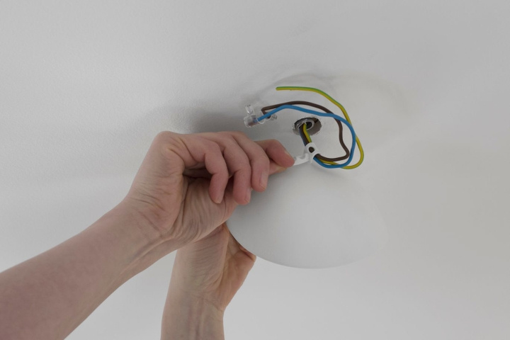 Cable Cup Hide White Cable Cup i gruppen Elektronikk / Kabler og adaptere / Kabelhåndtering hos TP E-commerce Nordic AB (D45648)