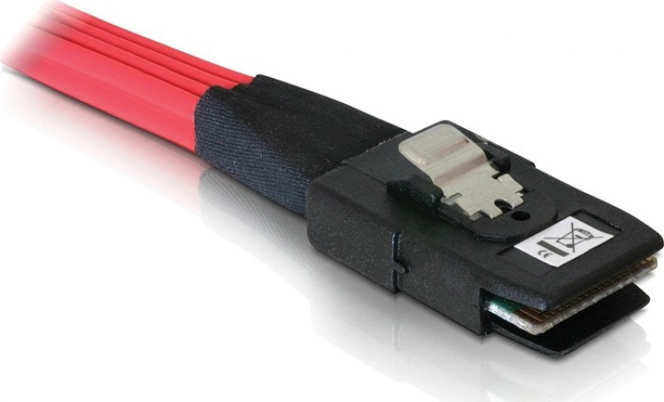 DeLOCK flerbanes SAS-kabel SFF8087 - 4xSFF8482+Molex 4-pinners strøm 0,5m (83059)