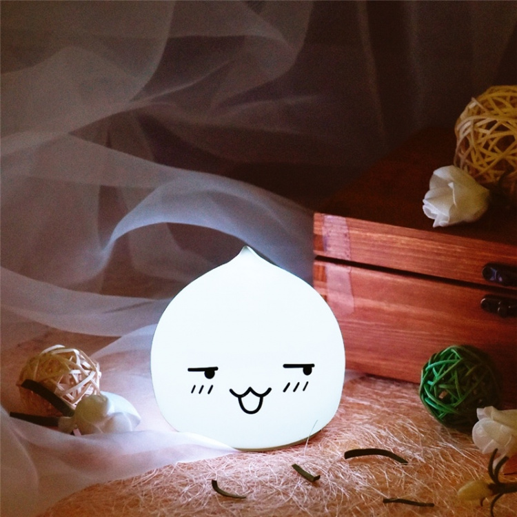 Waterdrop Light LED, lyser i 7 forskjellige farger Waterdrop Light LED, lyser i 7 forskjellige farger