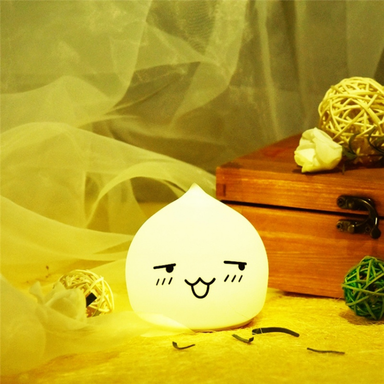 Waterdrop Light LED, lyser i 7 forskjellige farger Waterdrop Light LED, lyser i 7 forskjellige farger