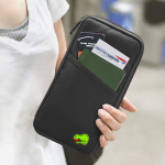 Reisekort for pass og reisedokumenter, svart